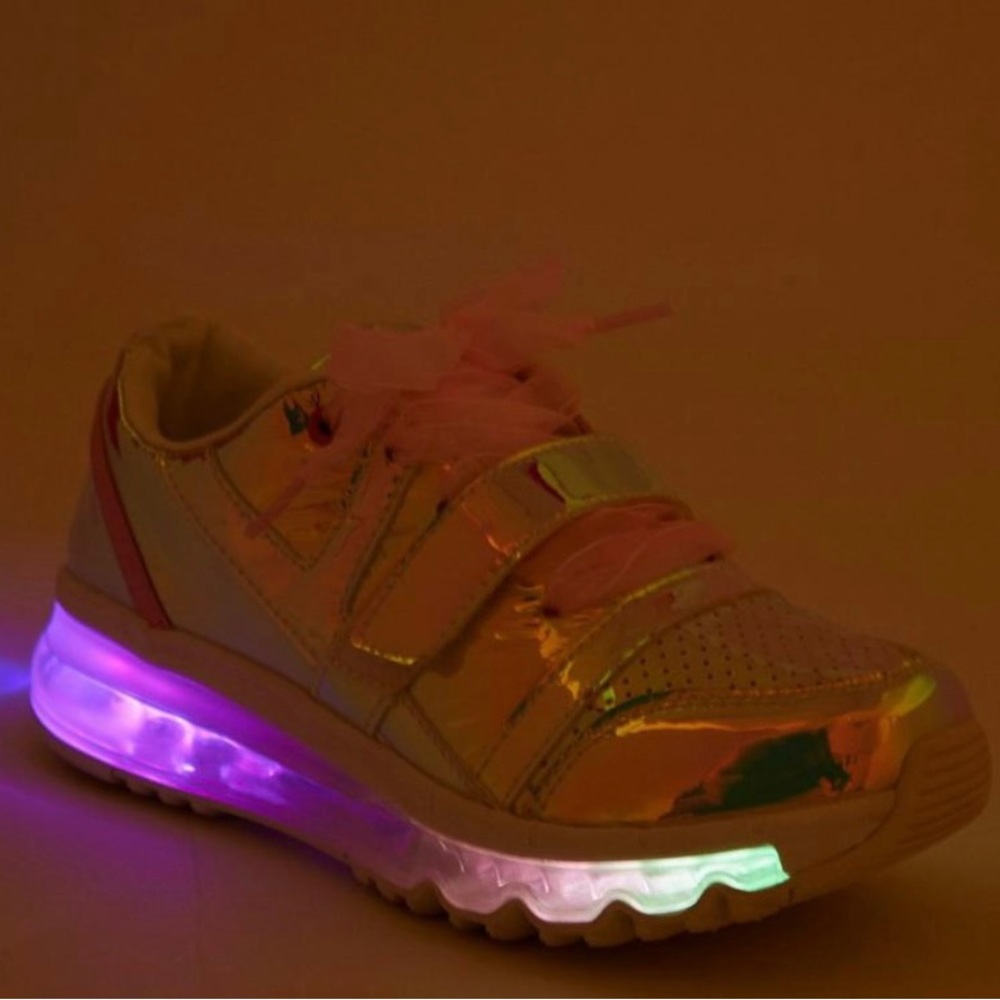 YRu Alien light ups! - Picture 2 of 4